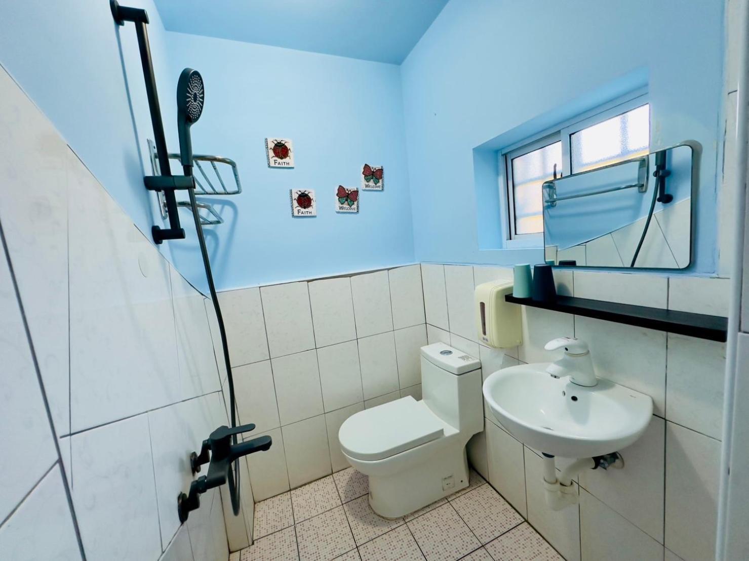 南灣陽光皮小妞 Pii Hostel Наньвань Экстерьер фото