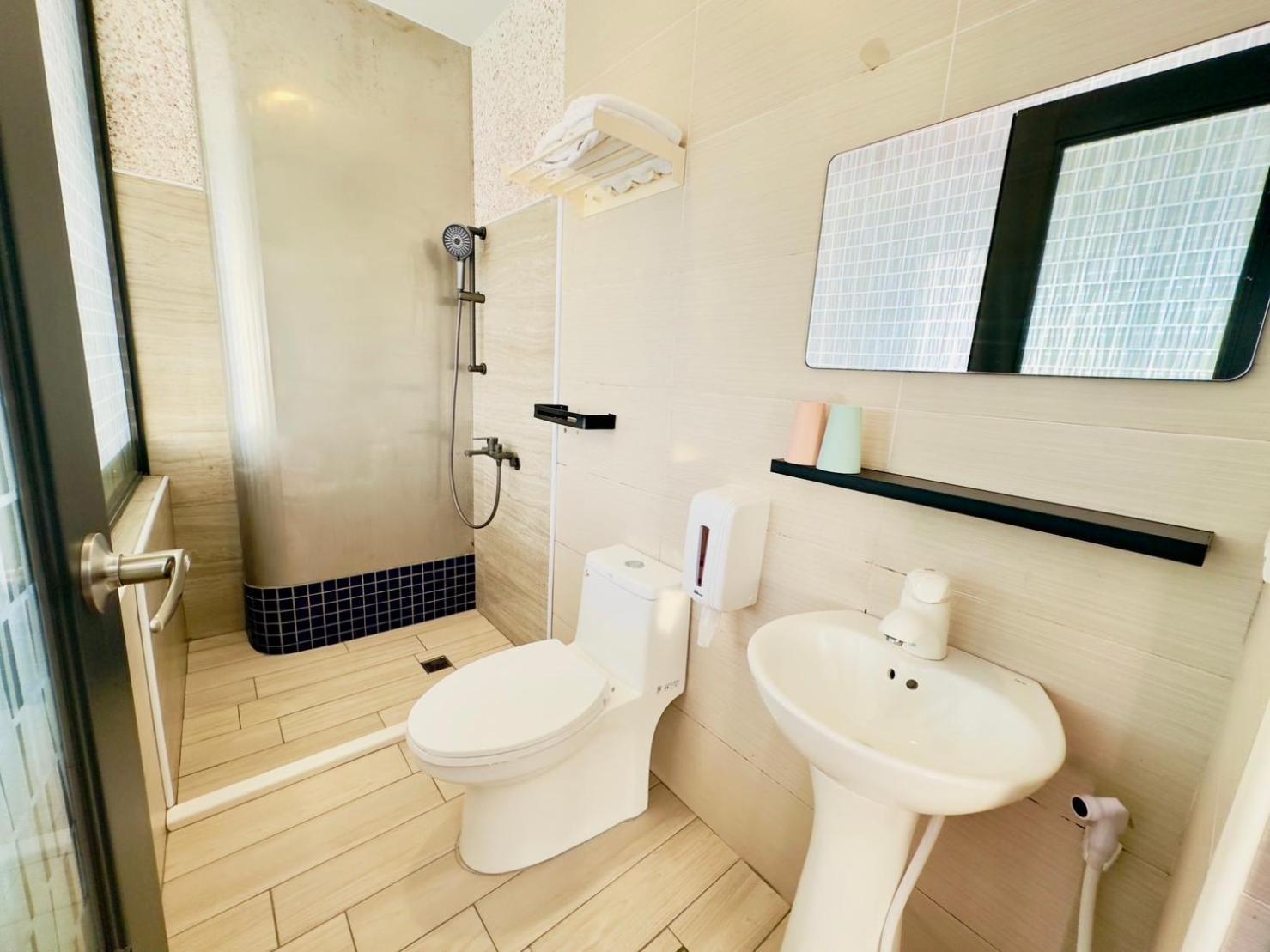 南灣陽光皮小妞 Pii Hostel Наньвань Экстерьер фото